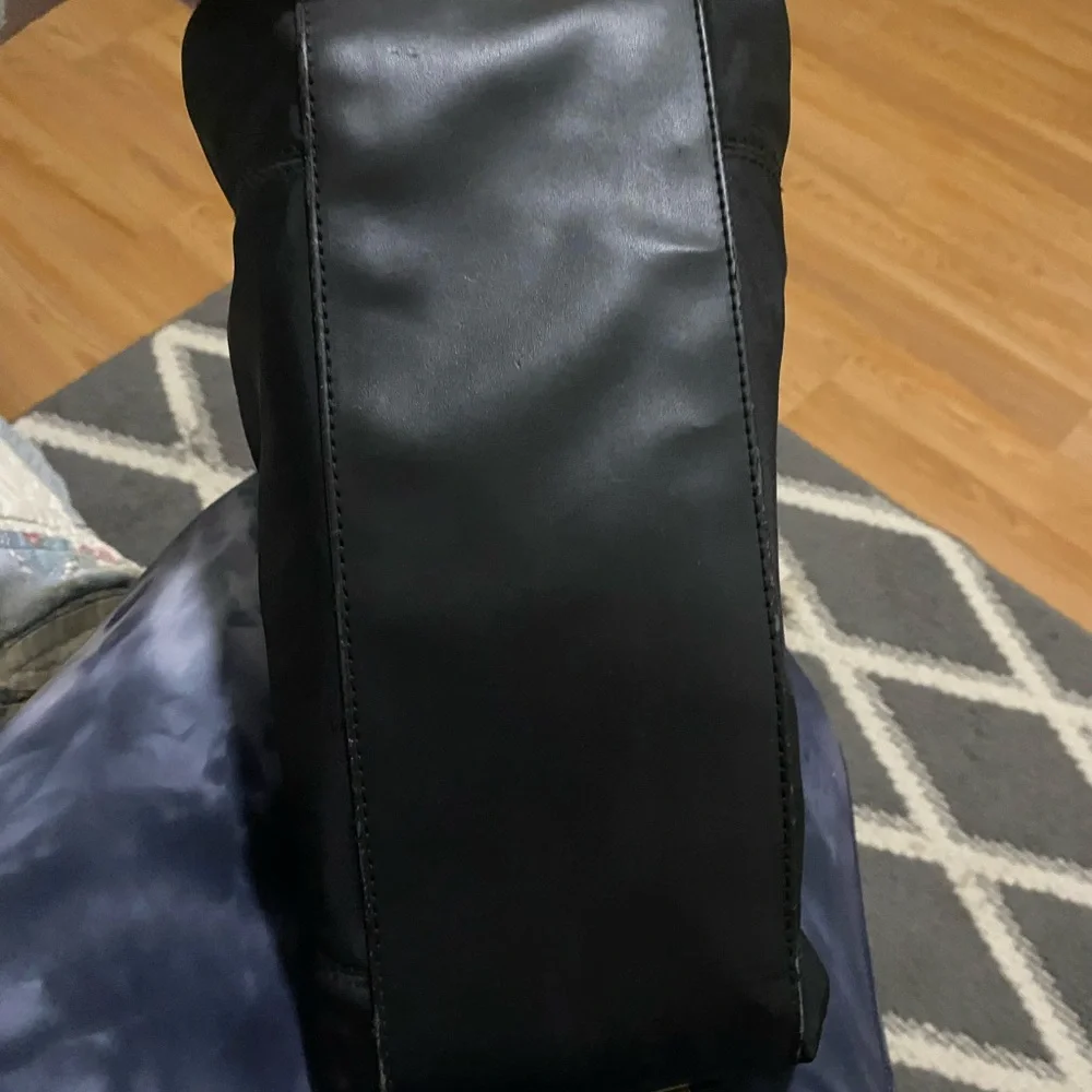 Vince Camuto Sleek Black Hobo Bag - Picture 8 of 13